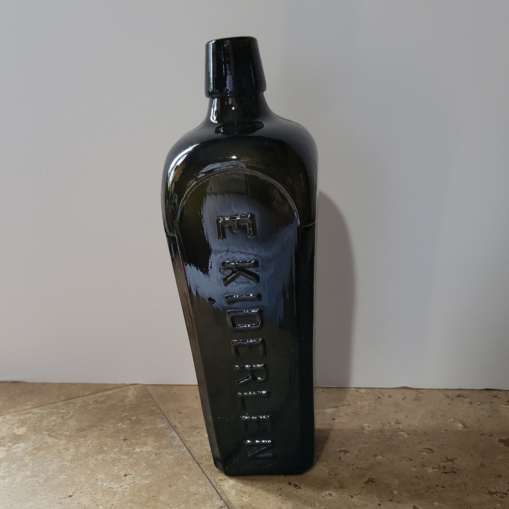 Vintage E Kinderlen Case Gin Liquor Bottle Pre-1900